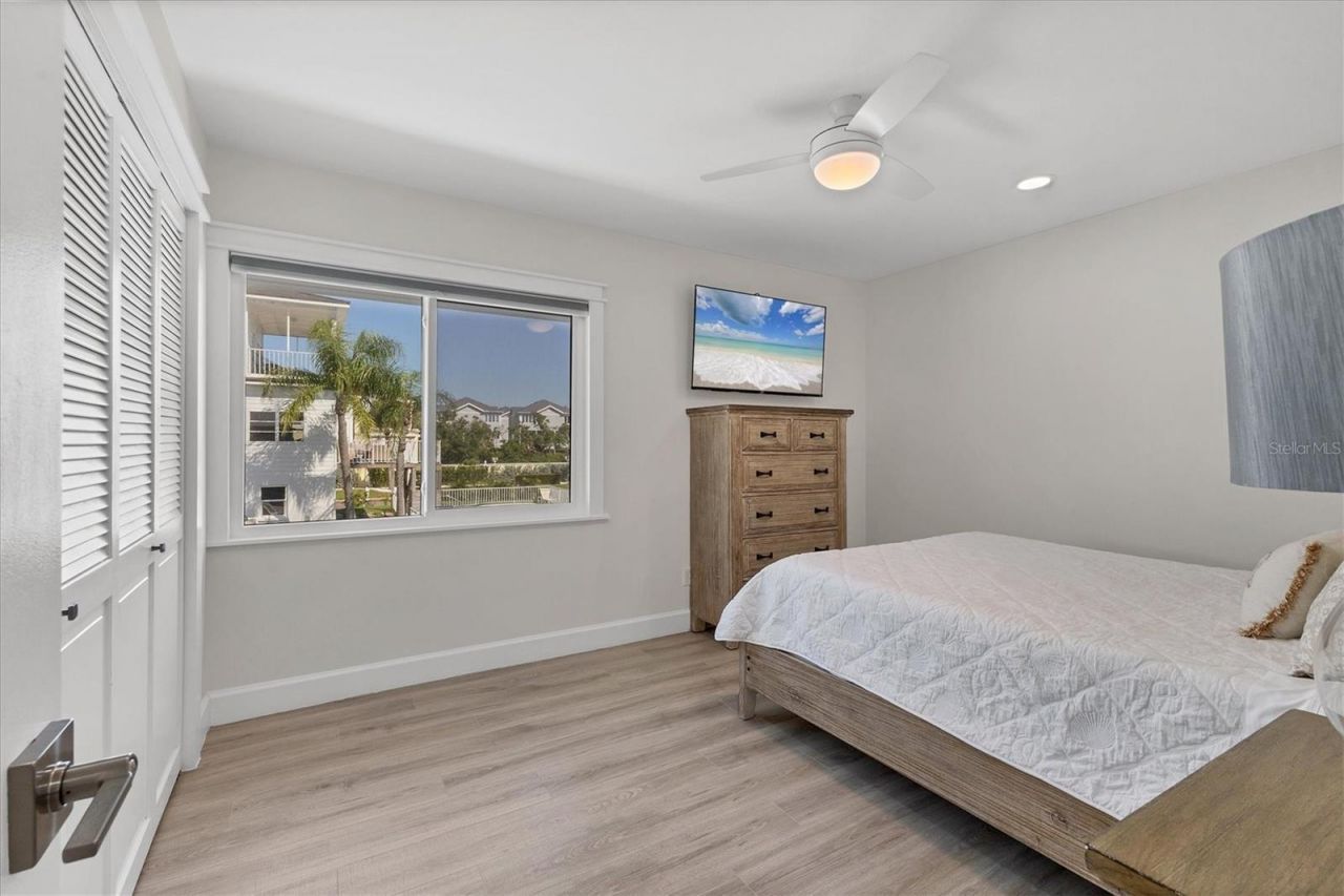 825 Tarawitt Drive, Longboat Key, FL 34228 Photo