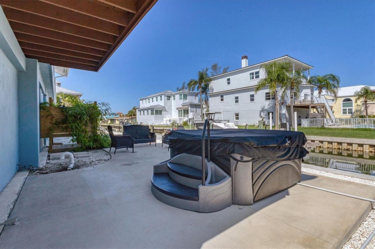 825 Tarawitt Drive, Longboat Key, FL 34228 Photo