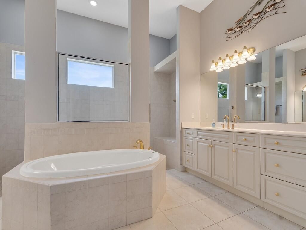 1208 Riverwind Circle, Vero Beach, FL 32967 Photo