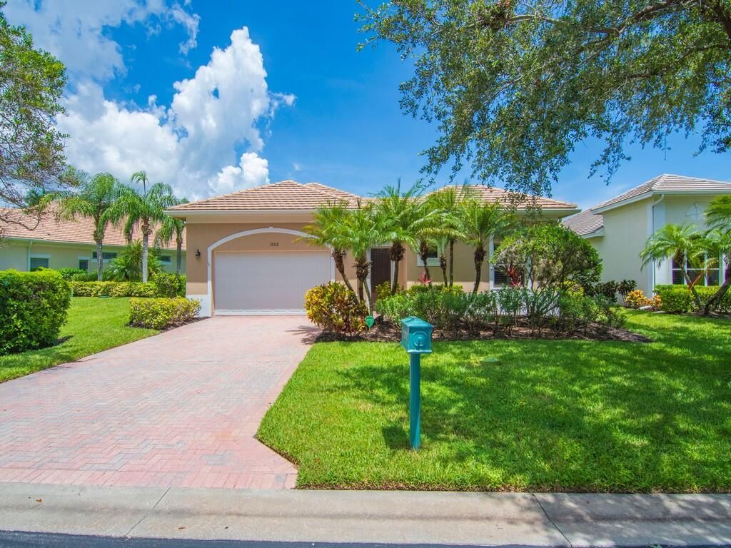 1208 Riverwind Circle, Vero Beach, FL 32967 Photo