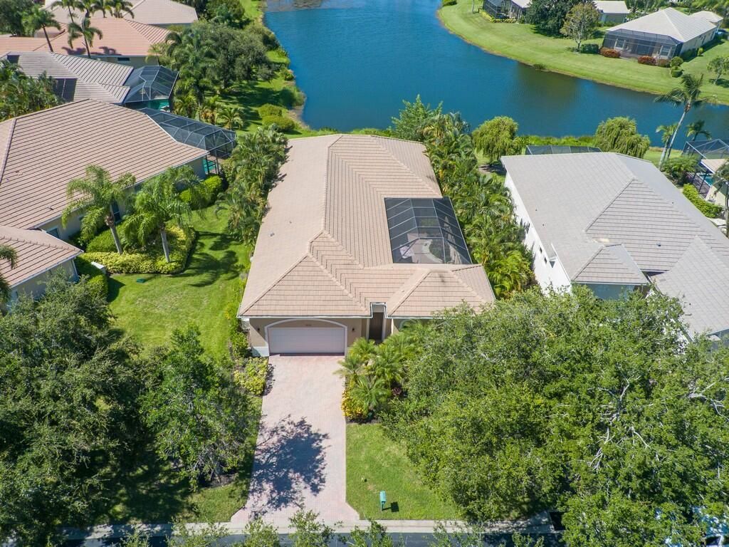 1208 Riverwind Circle, Vero Beach, FL 32967 Photo