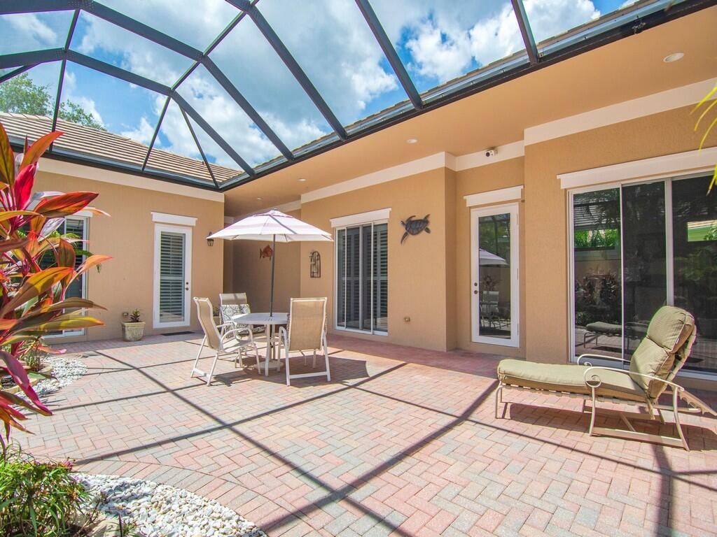 1208 Riverwind Circle, Vero Beach, FL 32967 Photo