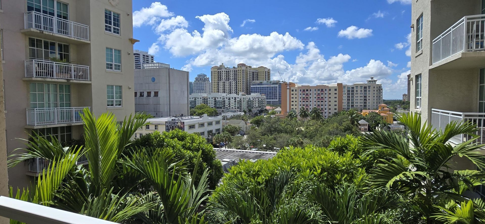 410 Evernia Street, Unit 616, West Palm Beach, FL 33401 Photo