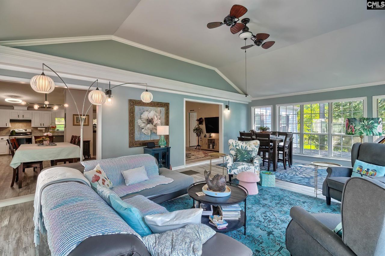 1839 Lakeshore Road Photo 12