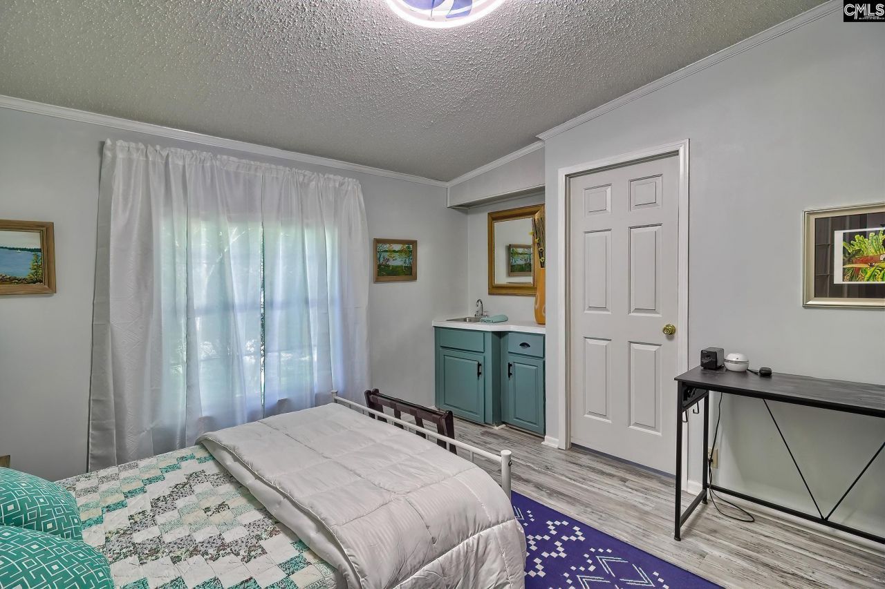 1839 Lakeshore Road Photo 17