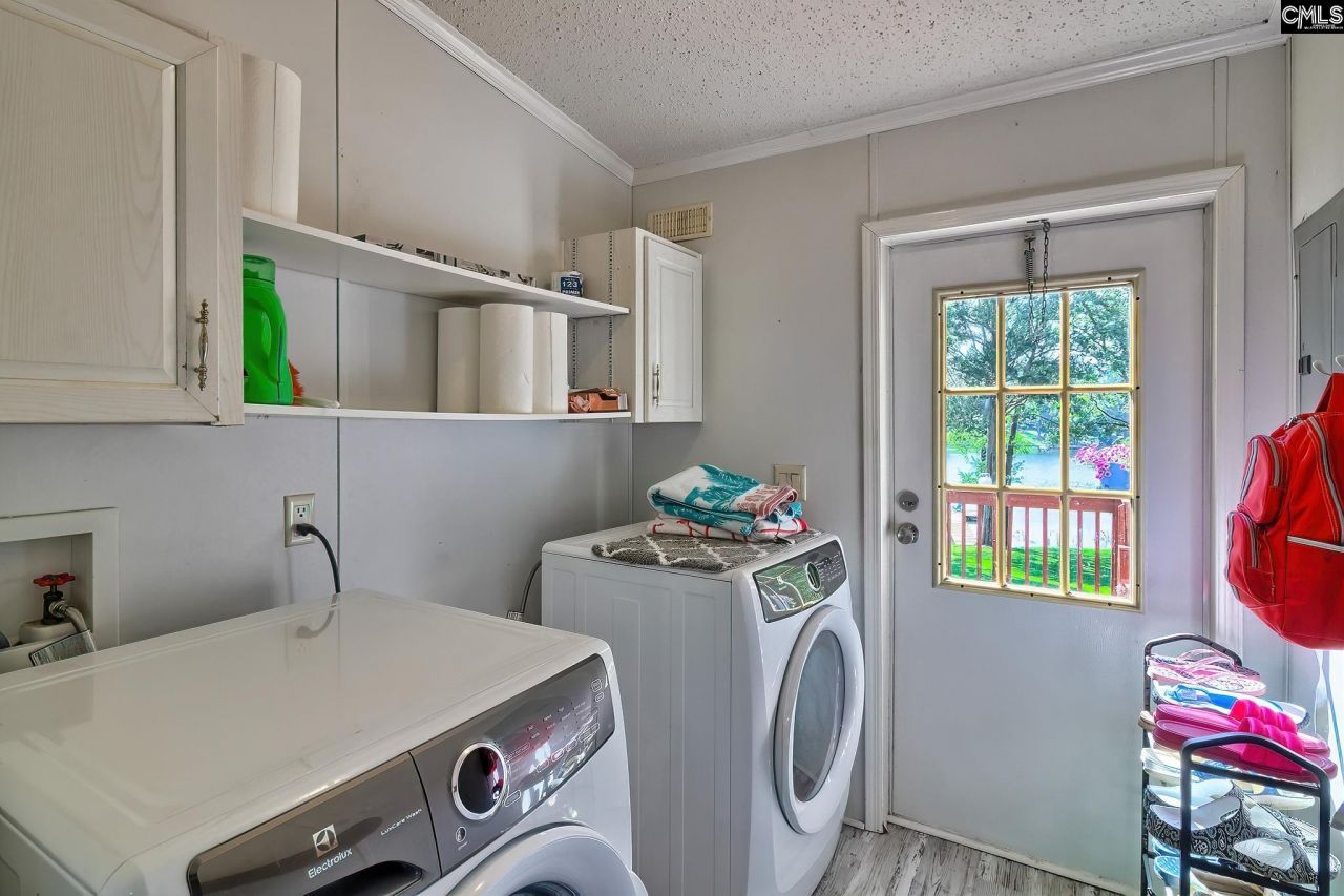 1839 Lakeshore Road Photo 21