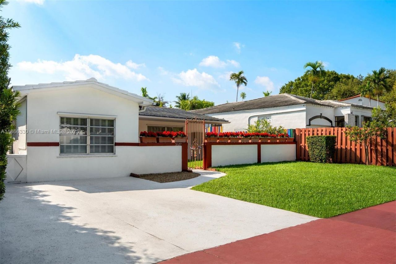 5127 Alton Rd, Miami Beach, FL 33140 Photo