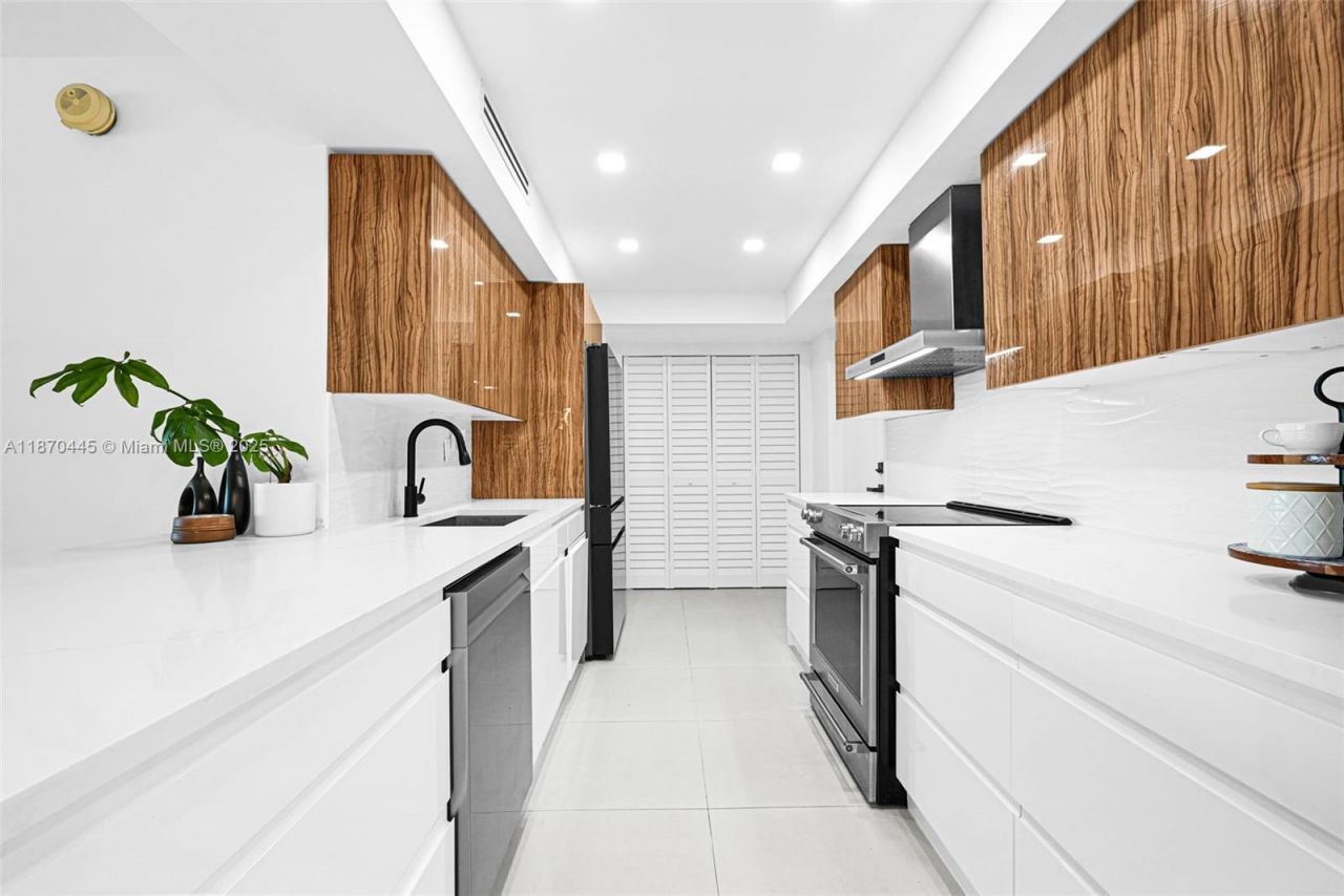 2100 S Ocean Dr, Unit 3CD, Fort Lauderdale, FL 33316 Photo