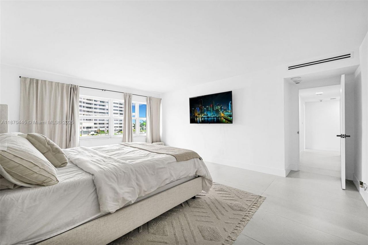 2100 S Ocean Dr, Unit 3CD, Fort Lauderdale, FL 33316 Photo