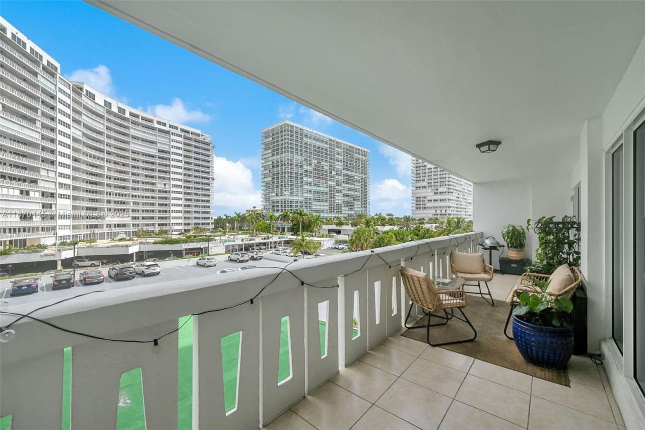 2100 S Ocean Dr, Unit 3CD, Fort Lauderdale, FL 33316 Photo