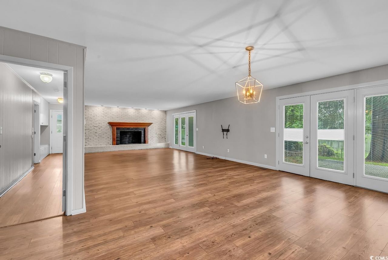 115 Green Lake Dr. Photo 12