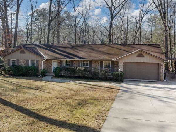64 Cherokee Hills, Tuscaloosa, AL 35404
