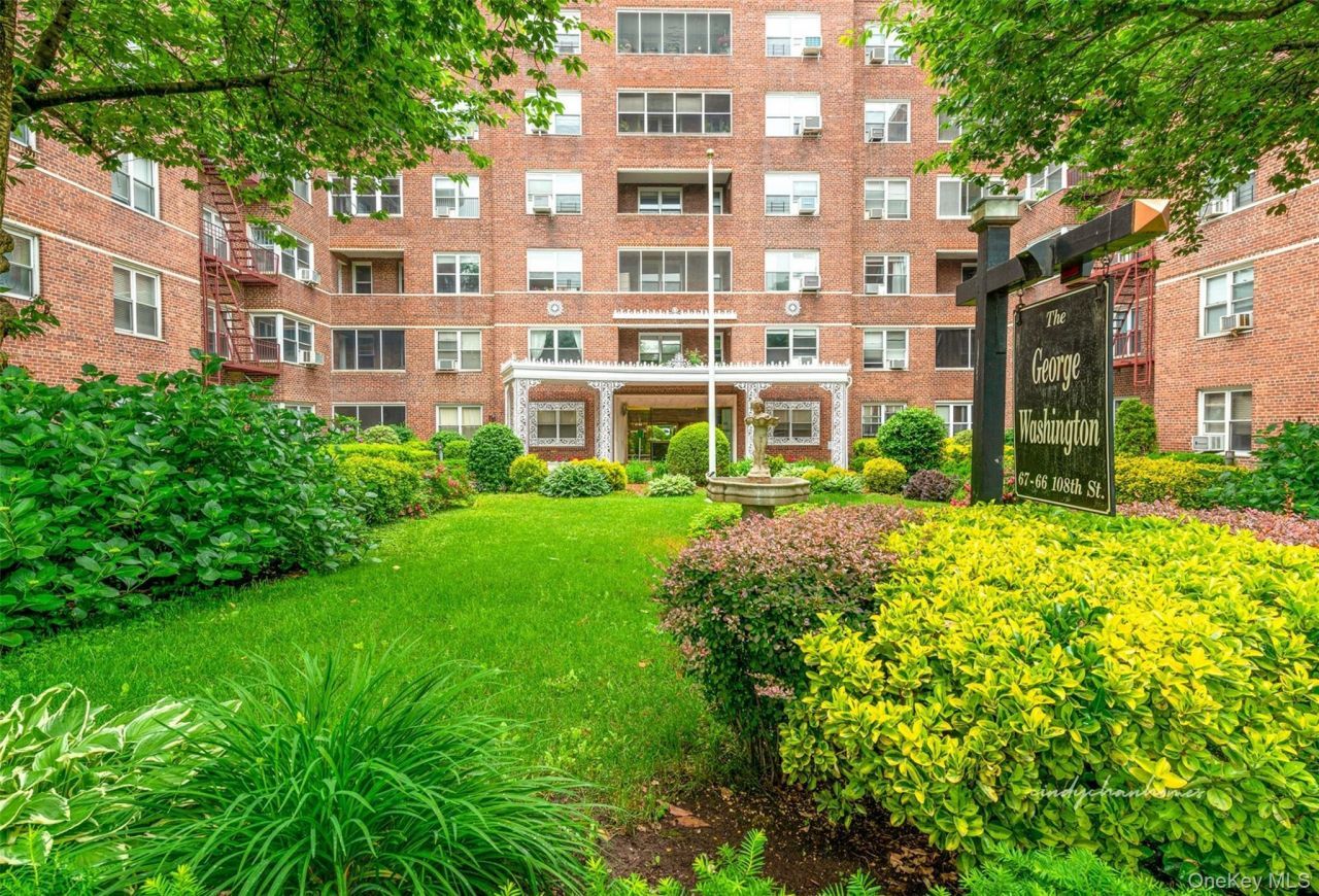 67-66 108th Street, Unit D43, Forest Hills, NY 11375 Main Photo