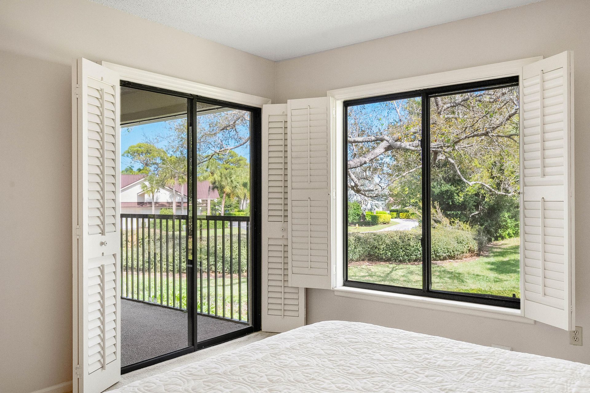 6403 SE Brandywine Court, Unit 223, Stuart, FL 34997 Photo