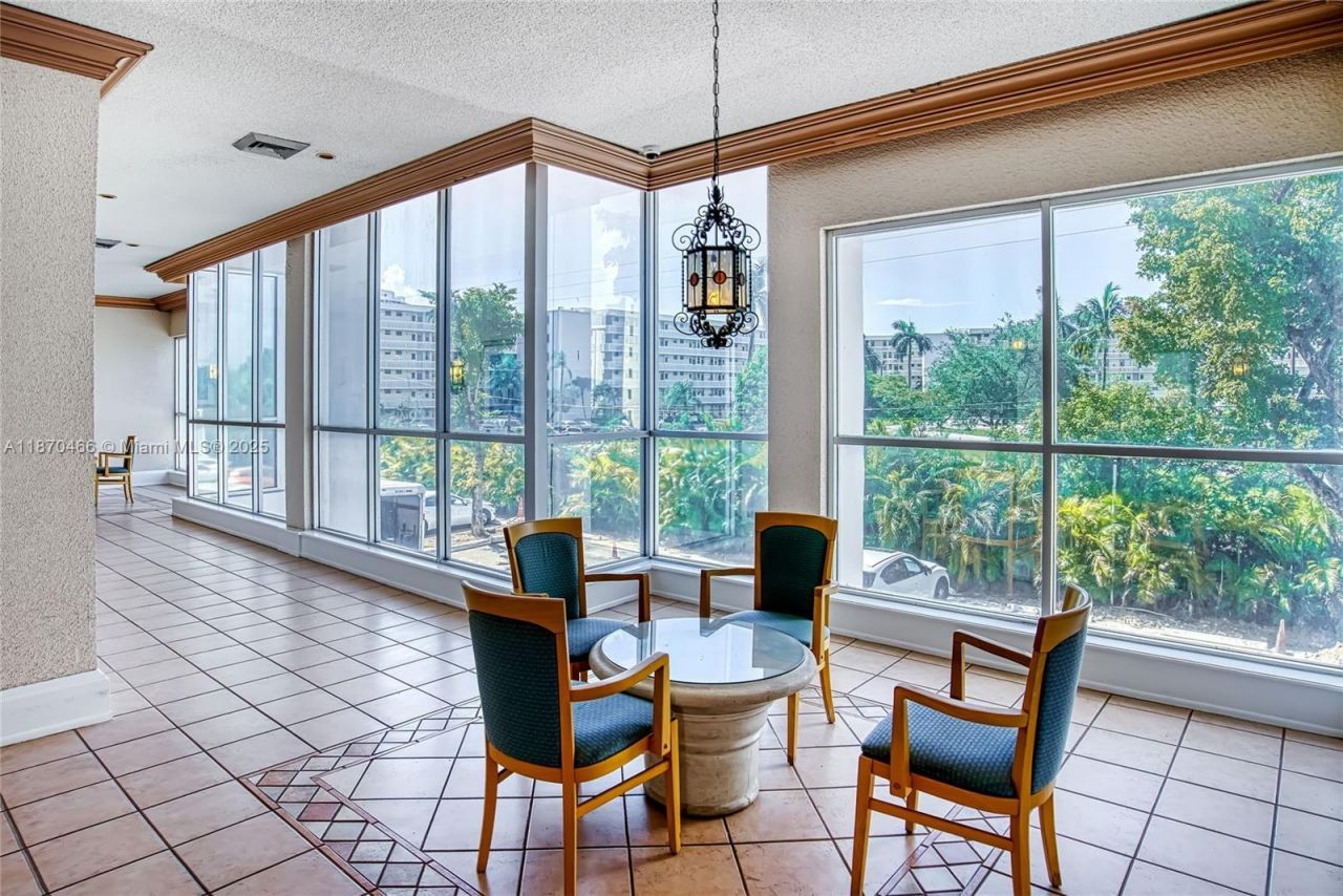 18021 Biscayne Blvd, Unit 1604, Aventura, FL 33160 Photo