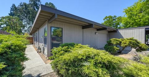 8804 On Ct, Elk Grove, CA 95624 Photo