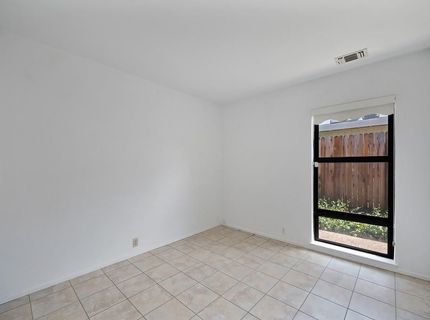 8804 On Ct, Elk Grove, CA 95624 Photo