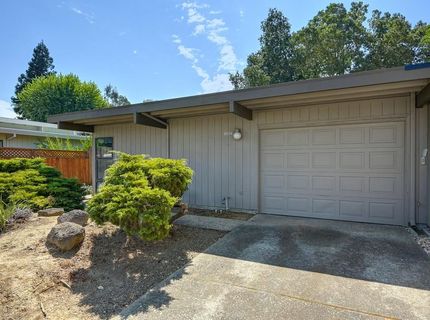 8804 On Ct, Elk Grove, CA 95624 Photo