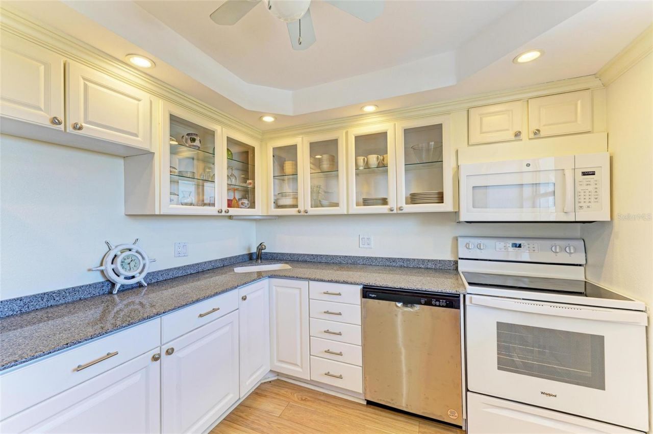 9397 Midnight Pass Road, Unit 405, Sarasota, FL 34242 Photo