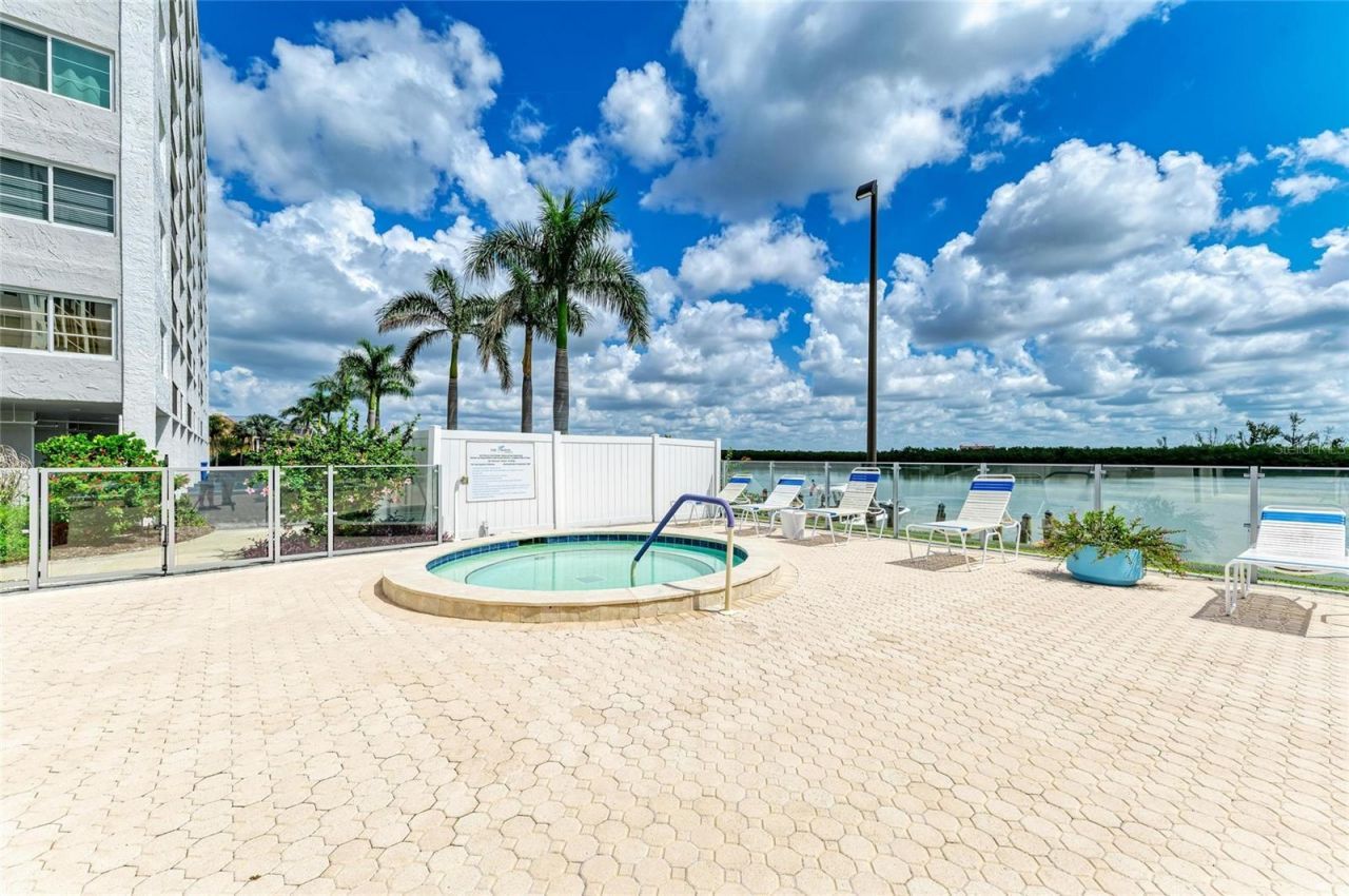 9397 Midnight Pass Road, Unit 405, Sarasota, FL 34242 Photo