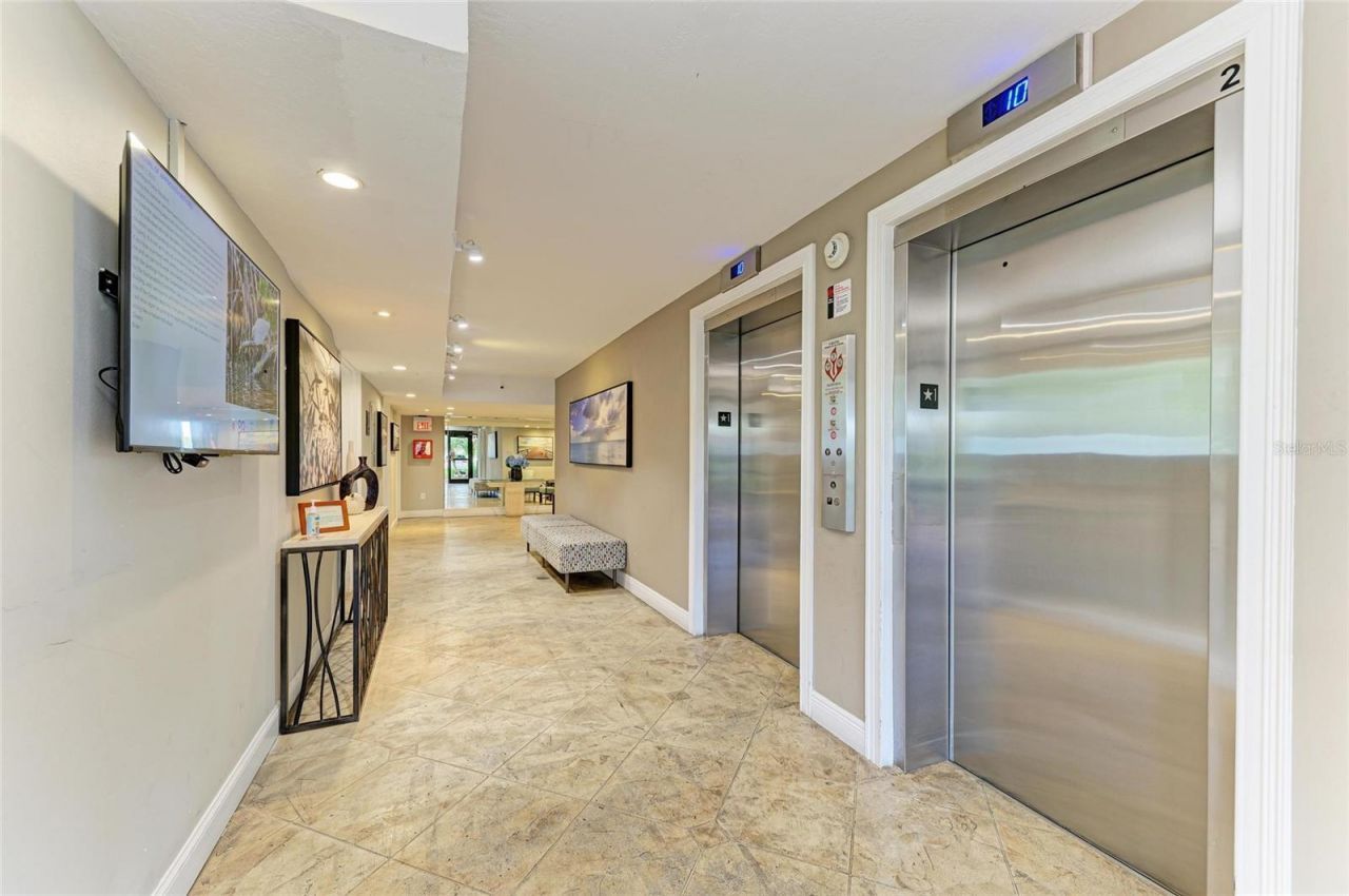 9397 Midnight Pass Road, Unit 405, Sarasota, FL 34242 Photo