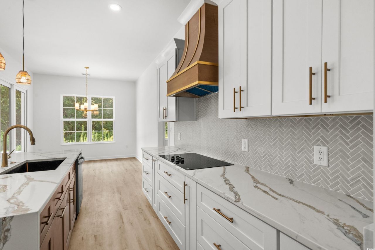 232 Ole Maple St. Photo 13