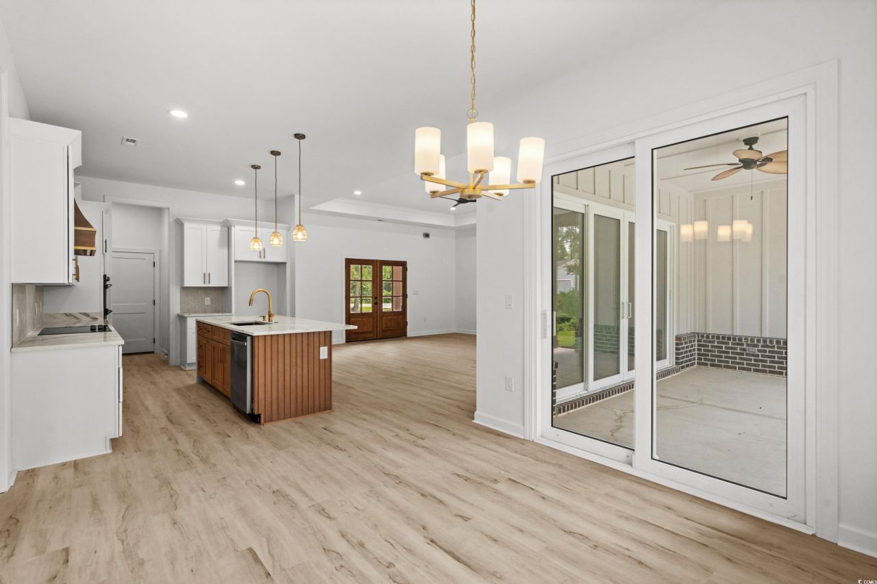 232 Ole Maple St. Photo 17