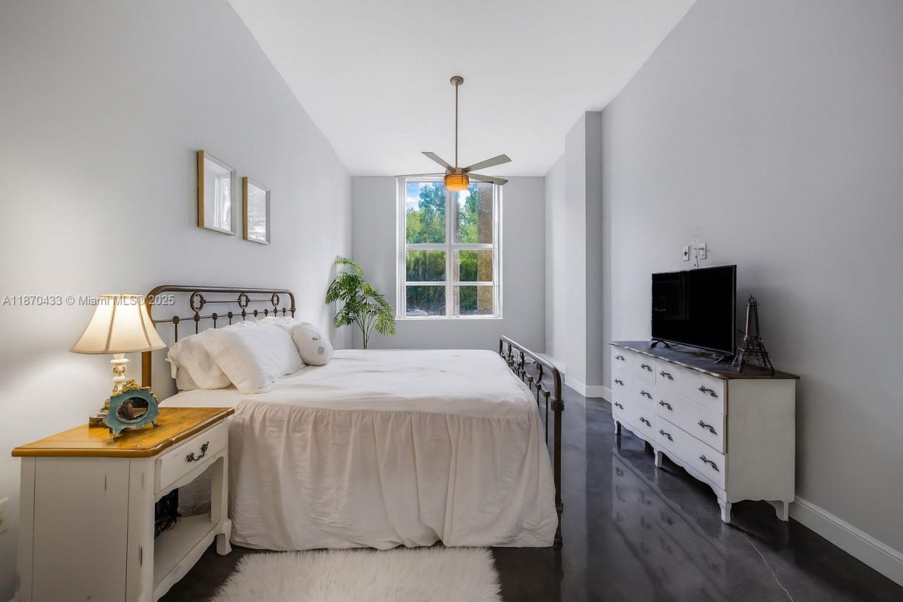 2000 N Bayshore Dr, Unit 114, Miami, FL 33137 Photo