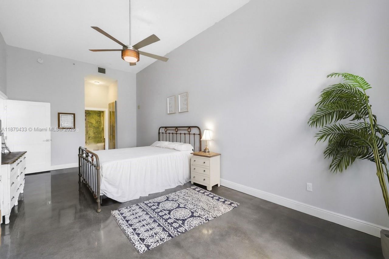 2000 N Bayshore Dr, Unit 114, Miami, FL 33137 Photo