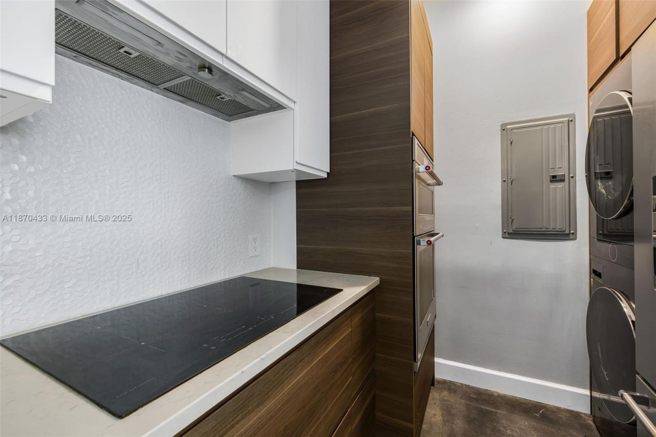 2000 N Bayshore Dr, Unit 114, Miami, FL 33137 Photo