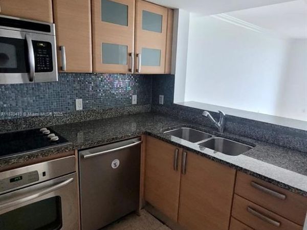 2101 Brickell Ave, Unit 1109, Miami, FL 33129