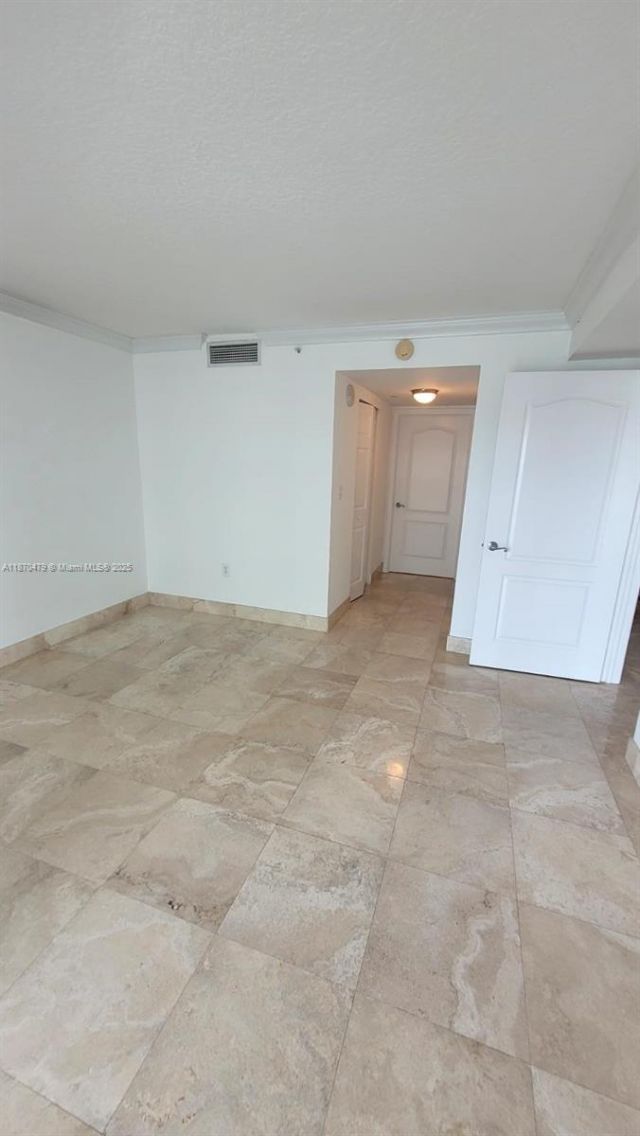 2101 Brickell Ave, Unit 1109, Miami, FL 33129 Photo