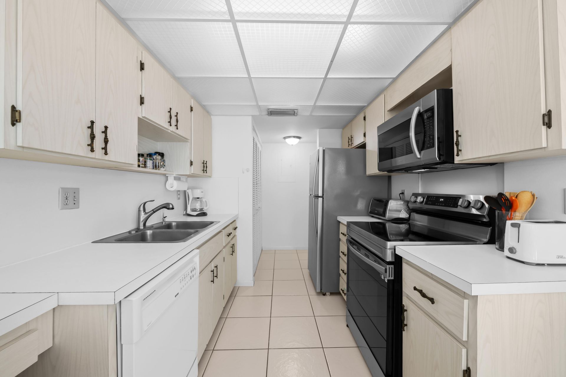 799 Jeffery Street, Unit 411, Boca Raton, FL 33487 Photo