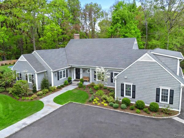 18 Matinecock Farms Road, Glen Cove, NY 11542