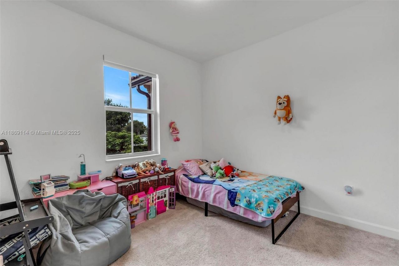 12774 NW 22nd Pl, Miami, FL 33167 Photo