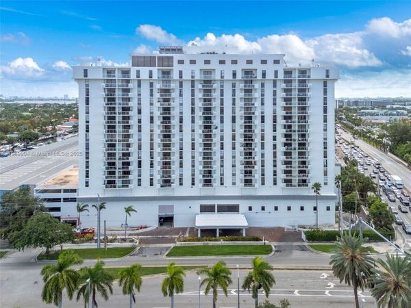 13499 Biscayne Blvd, Unit 403, North Miami, FL 33181