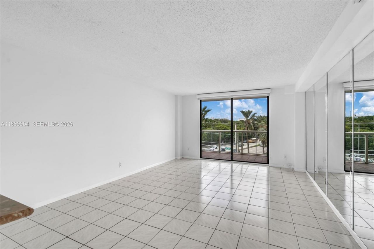 13499 Biscayne Blvd, Unit 403, North Miami, FL 33181 Photo