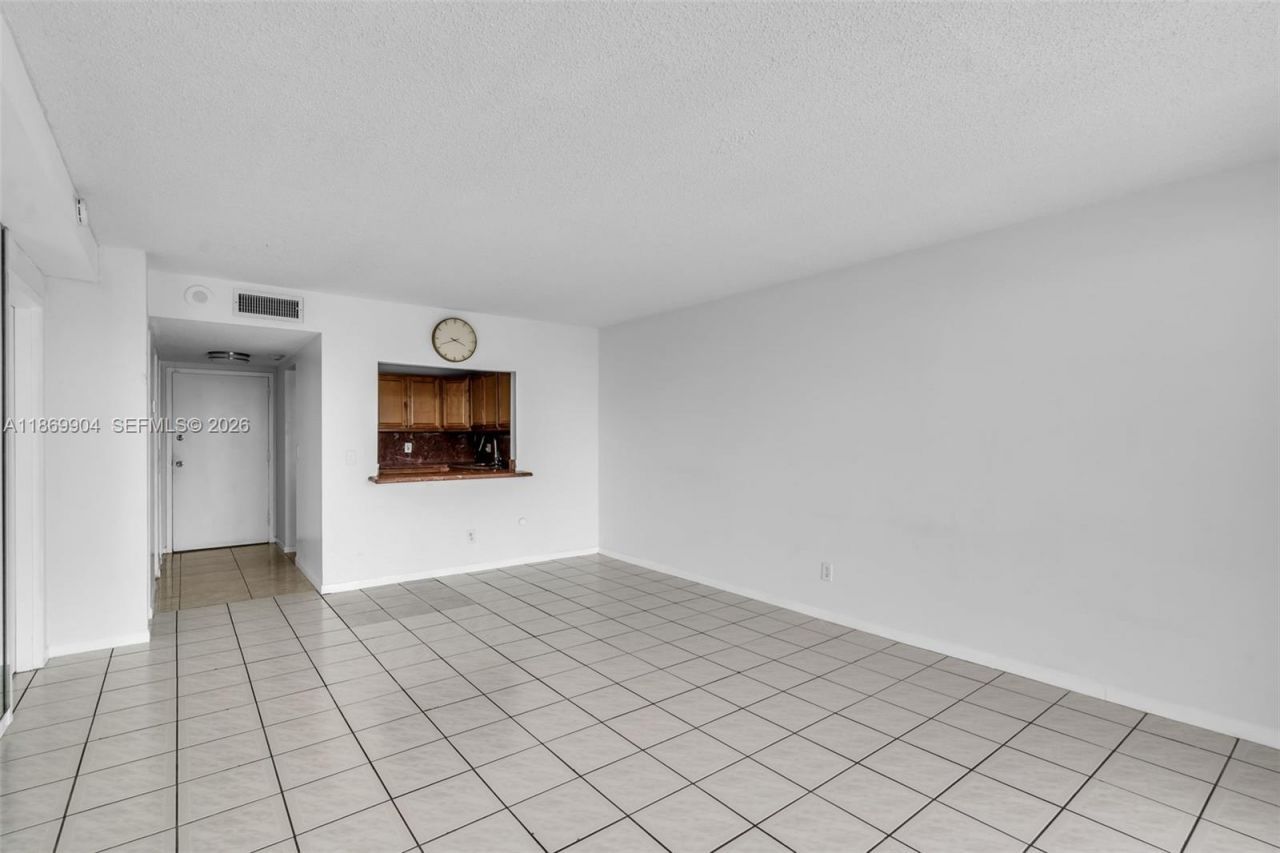 13499 Biscayne Blvd, Unit 403, North Miami, FL 33181 Photo