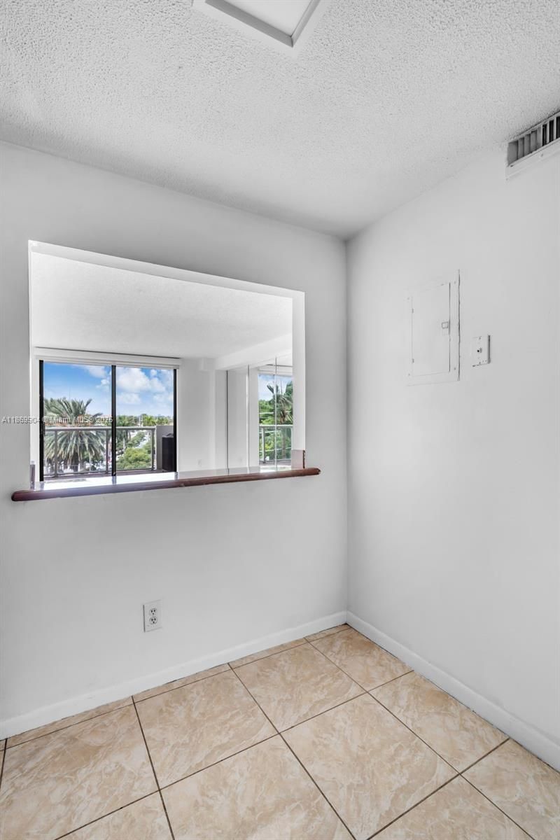 13499 Biscayne Blvd, Unit 403, North Miami, FL 33181 Photo