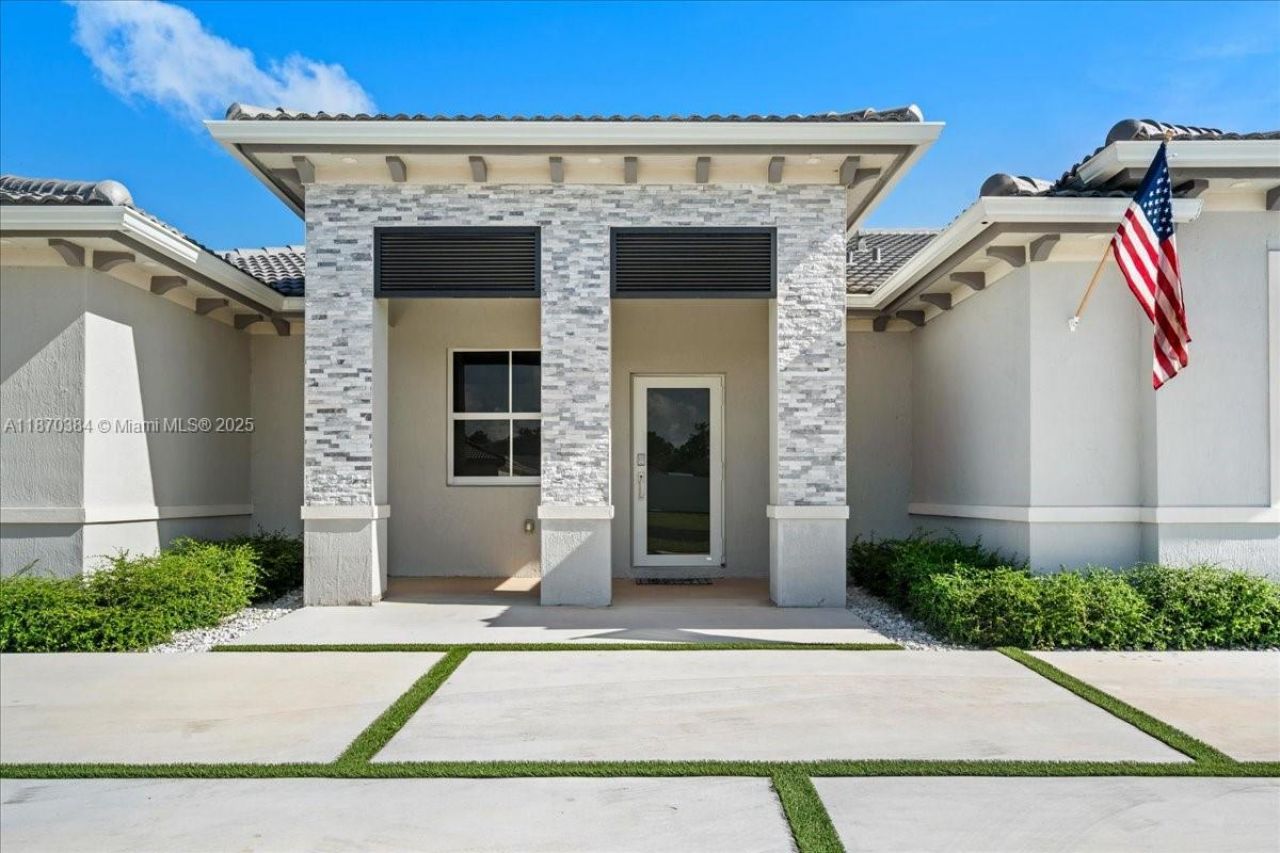 19803 SW 321 Street, Homestead, FL 33030 Photo