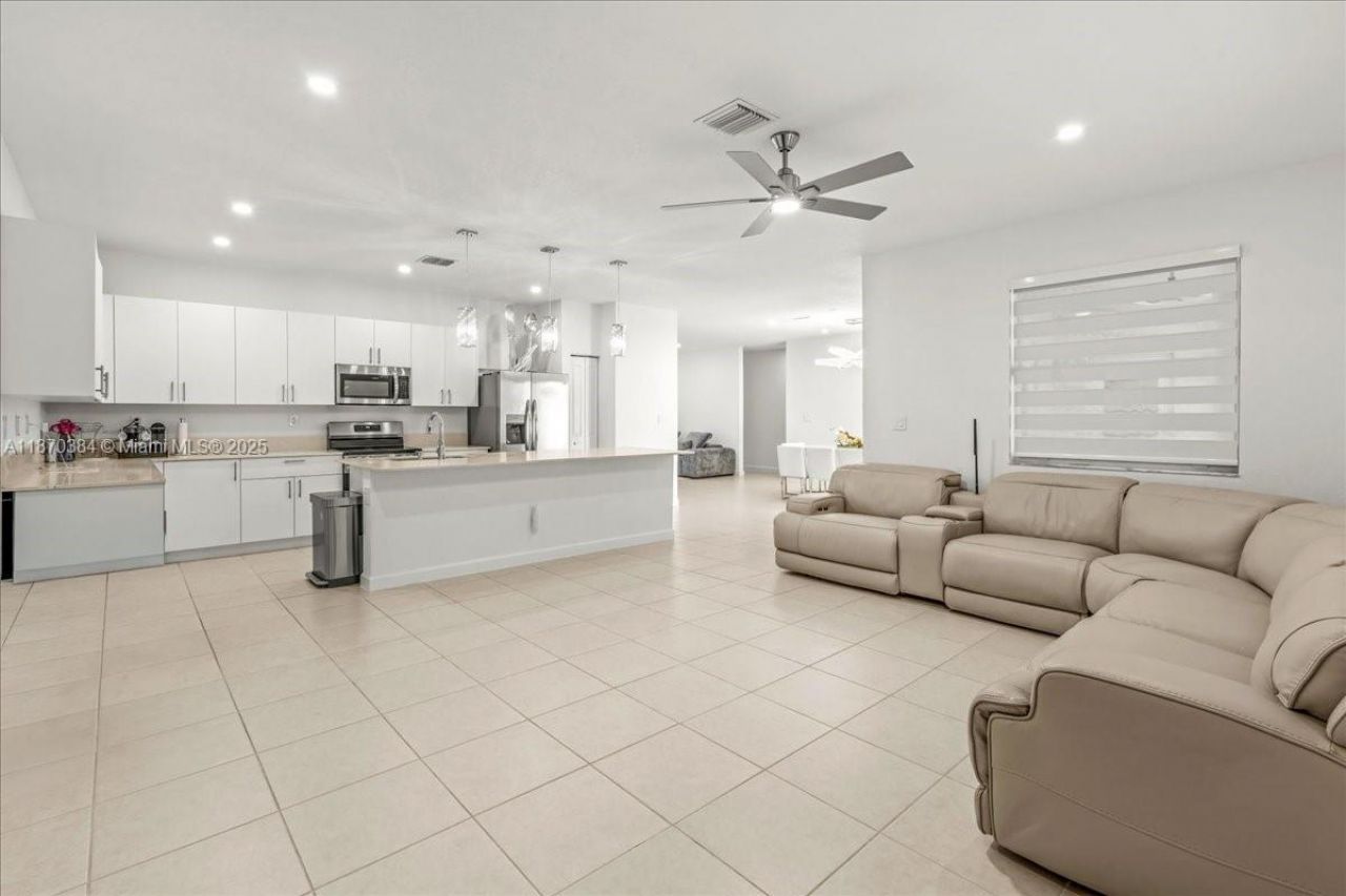 19803 SW 321 Street, Homestead, FL 33030 Photo