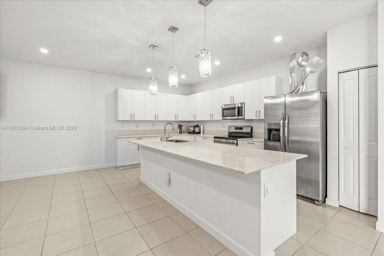 19803 SW 321 Street, Homestead, FL 33030 Photo