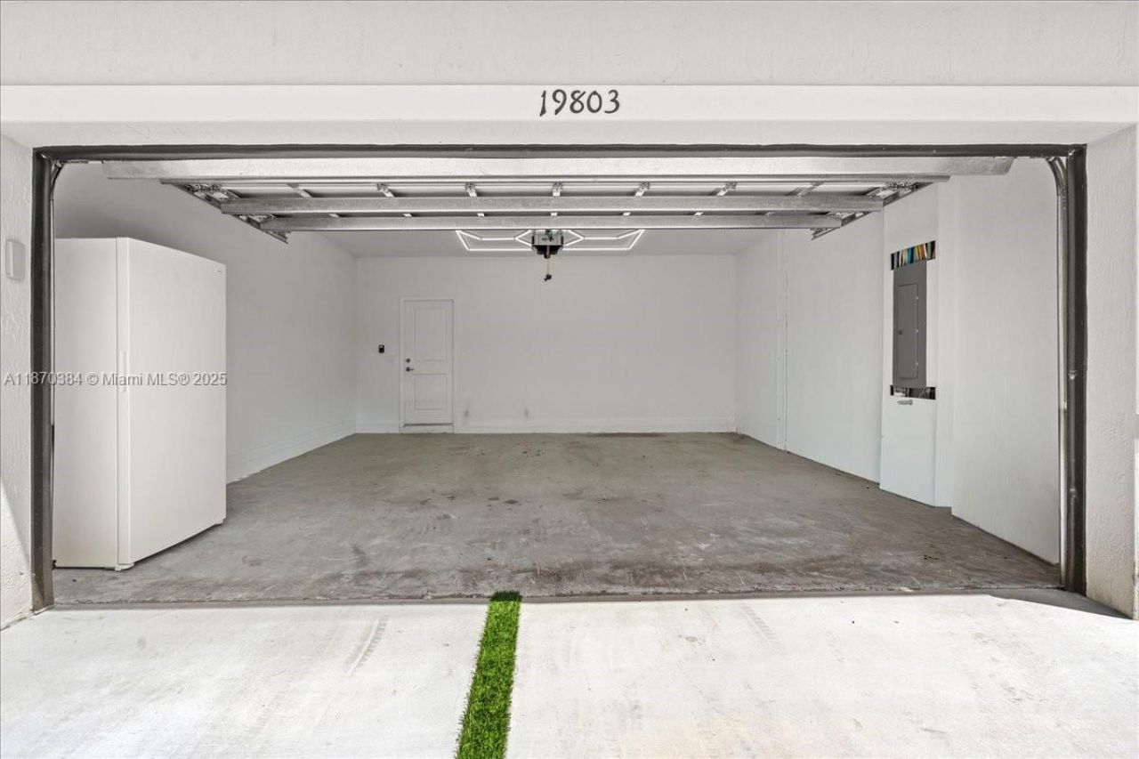 19803 SW 321 Street, Homestead, FL 33030 Photo