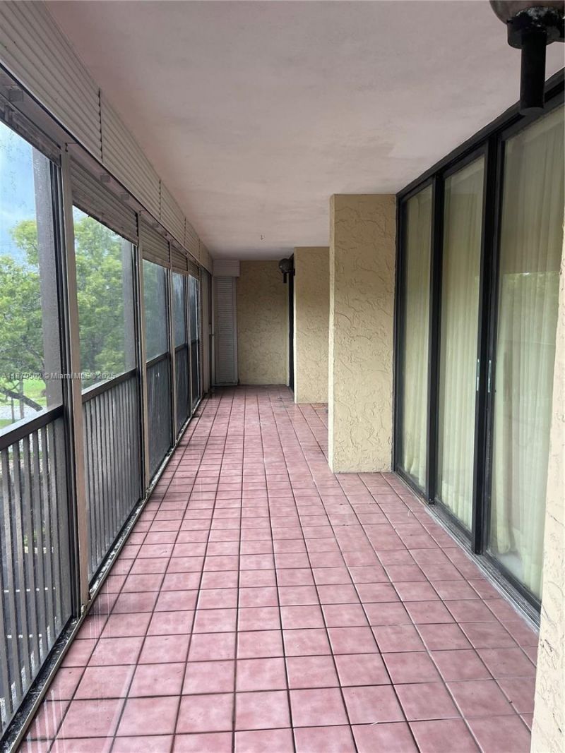 2804 N 46th Ave, Unit C430, Hollywood, FL 33021 Photo