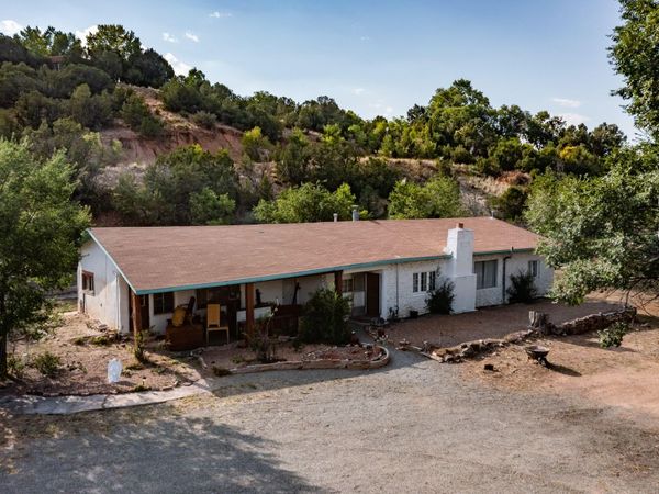 20B Glowing Star Road, Santa Fe, NM 87506