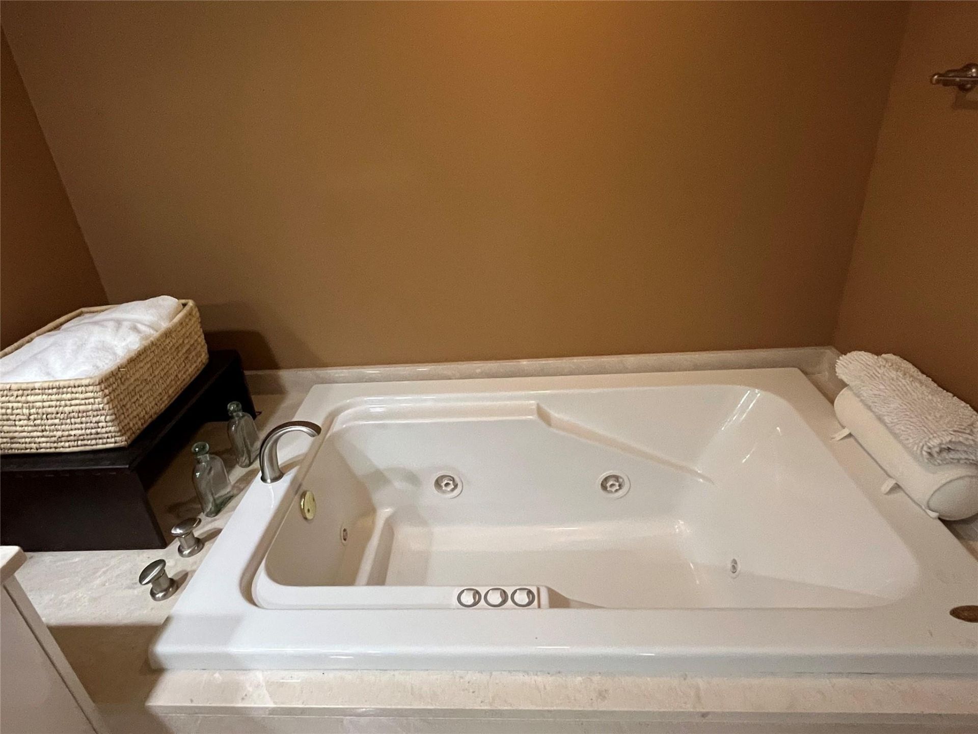 16500 Collins Avenue, Unit 2052, Sunny Isles Beach, FL 33160 Photo