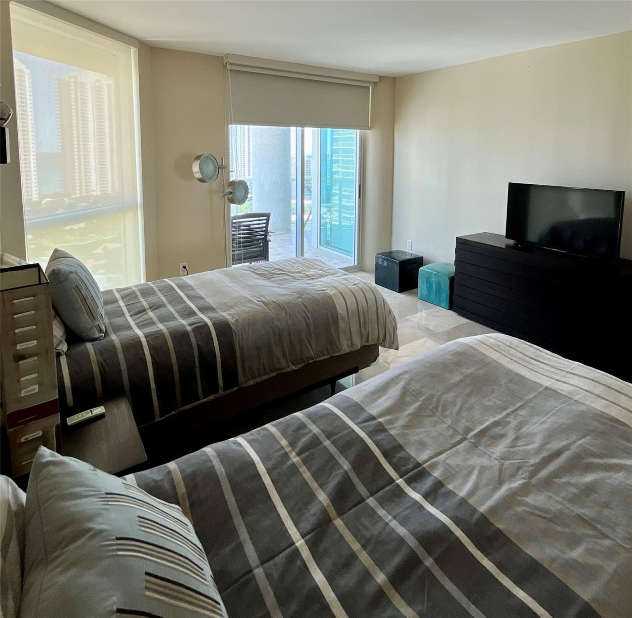 16500 Collins Avenue, Unit 2052, Sunny Isles Beach, FL 33160 Photo