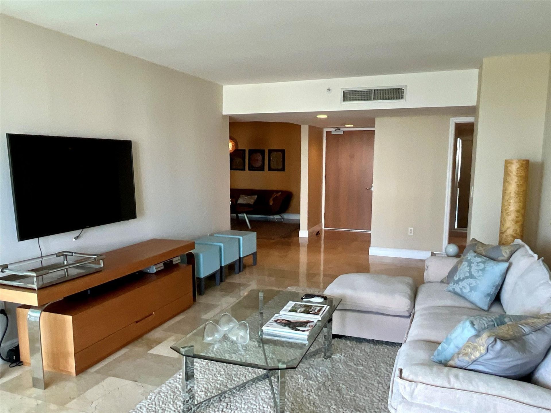 16500 Collins Avenue, Unit 2052, Sunny Isles Beach, FL 33160 Photo