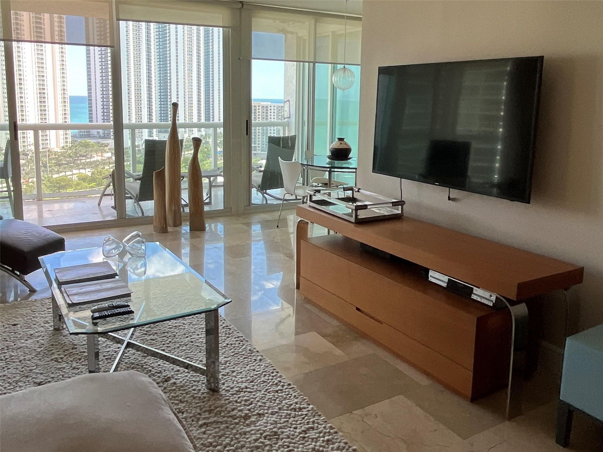 16500 Collins Avenue, Unit 2052, Sunny Isles Beach, FL 33160 Photo