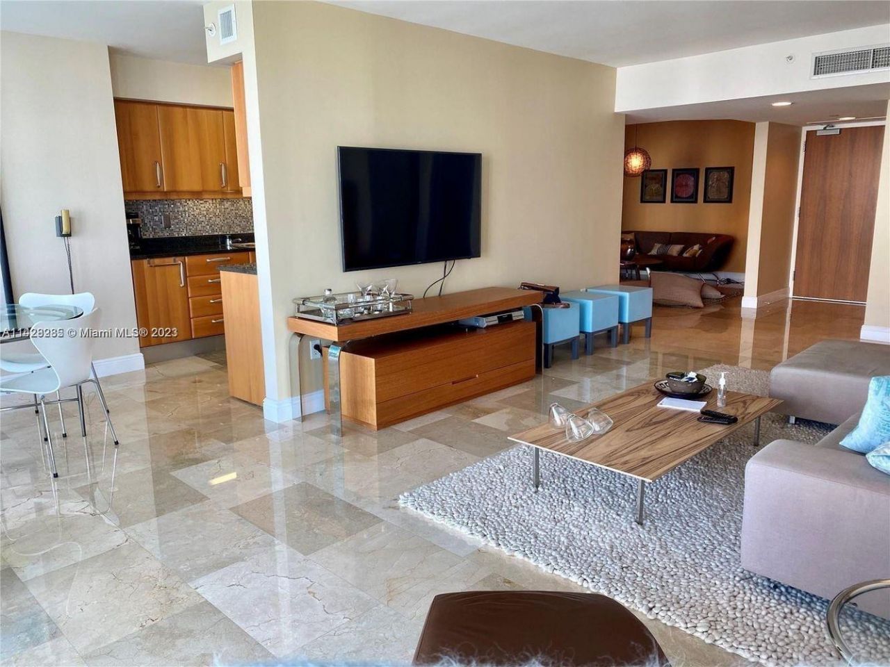 16500 Collins Avenue, Unit 2052, Sunny Isles Beach, FL 33160 Photo